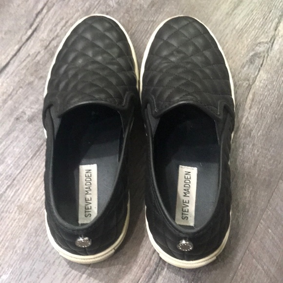 Steve Madden slip on - Picture 5 of 6